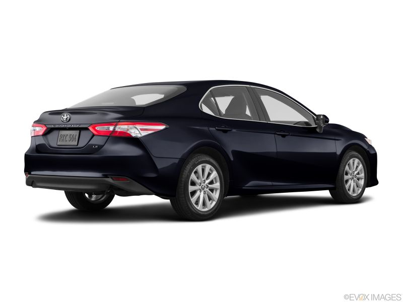 Toyota Camry жалға беріледі