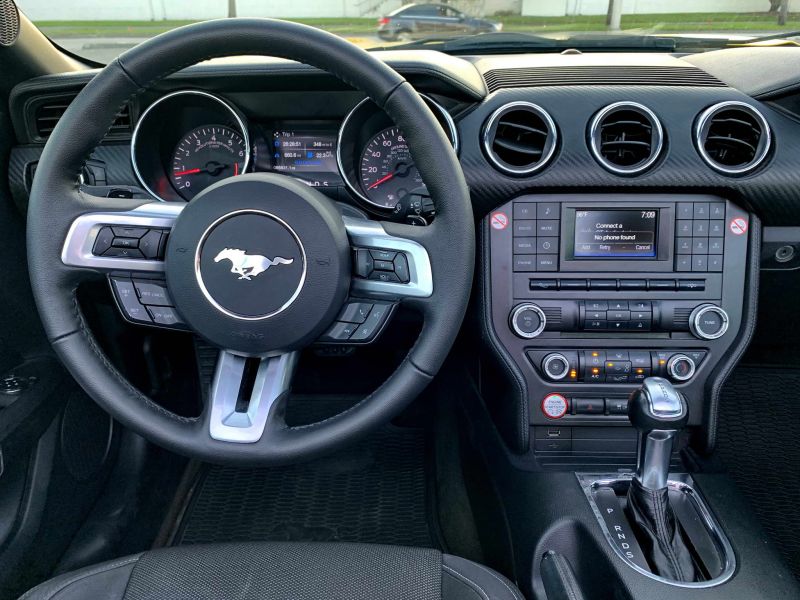 Ford Mustang pic #1279