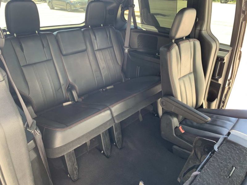 Dodge Grand Caravan GT pic #1317