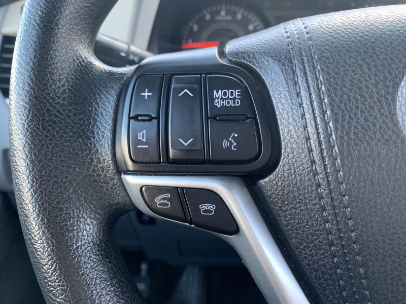 Toyota Sienna pic #1373