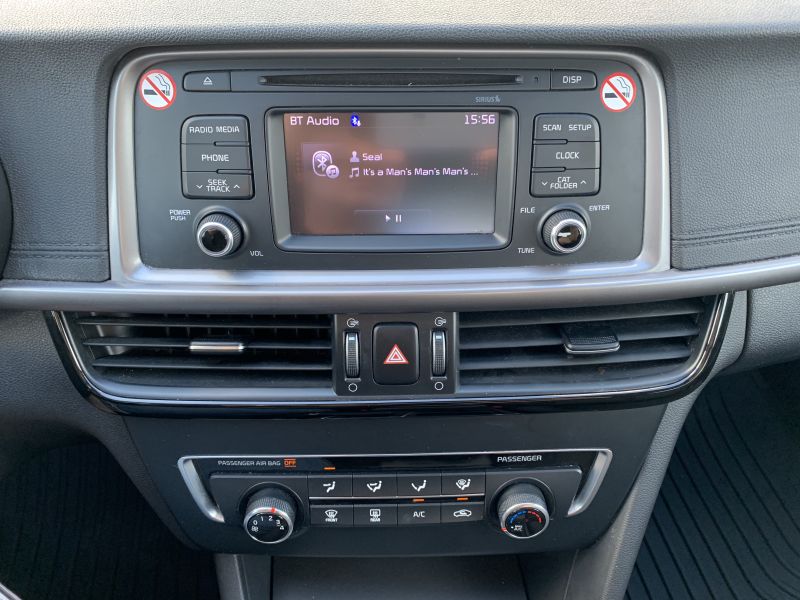 Kia Optima pic #1428