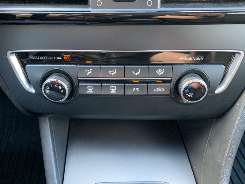 Kia Optima pic #1429