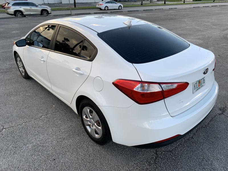 Kia Forte locação do veículo