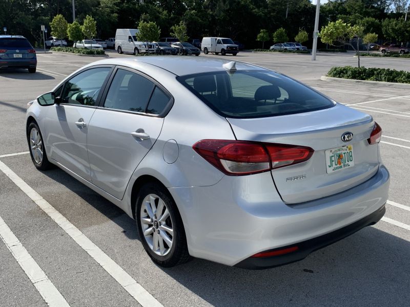 Kia Forte kiralanabilir