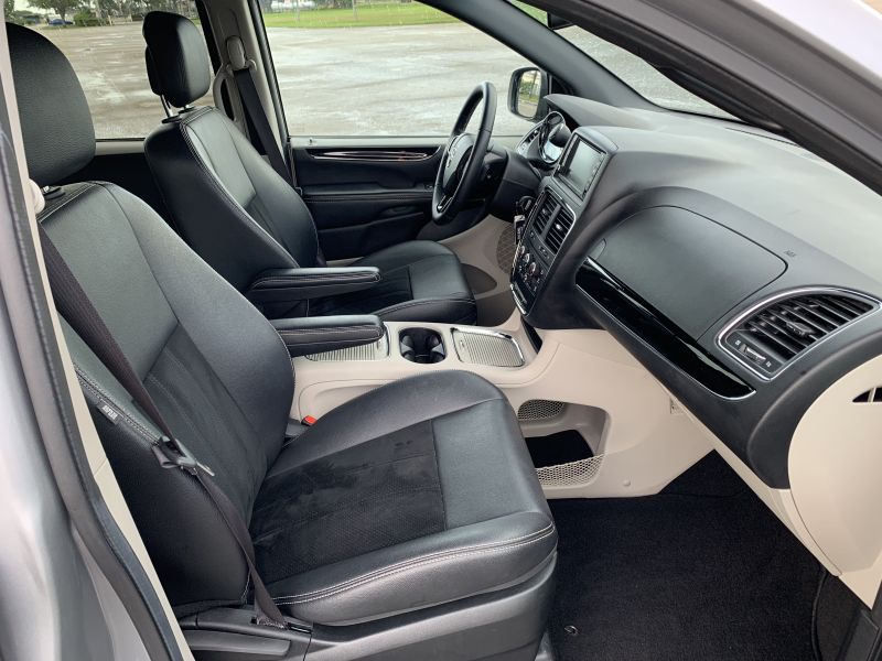 Dodge Grand Caravan pic #1695