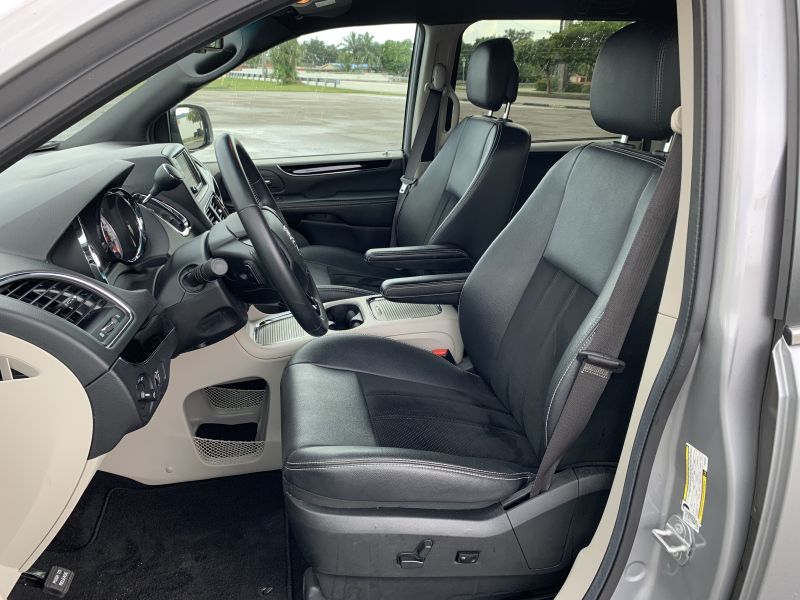 Dodge Grand Caravan pic #1705