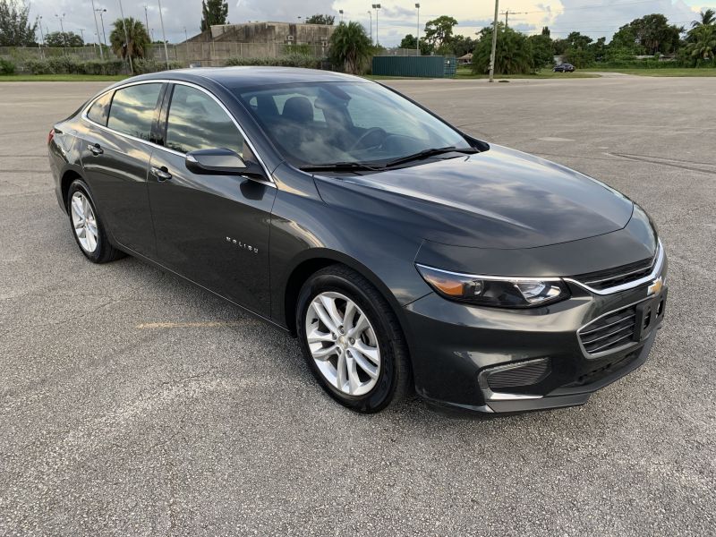 Chevrolet Malibu in affitto