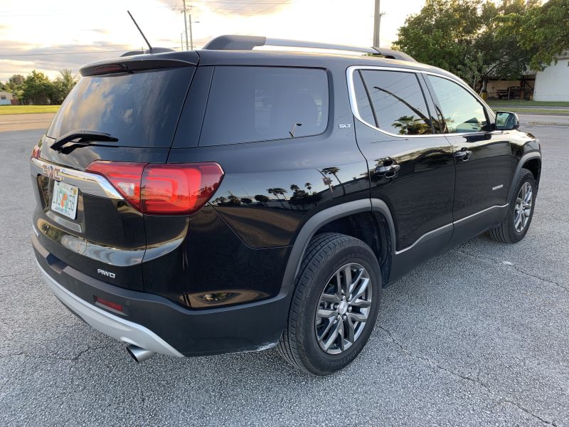 GMC Acadia жалға беріледі