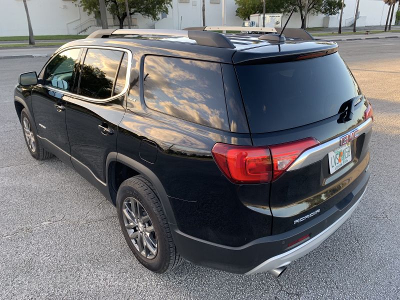 GMC Acadia жалдауға беріледі