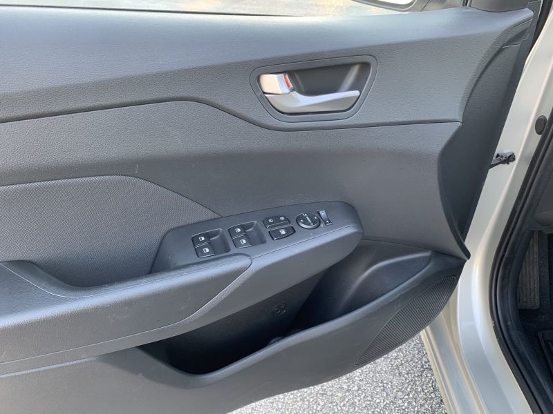 Hyundai Accent pic #215