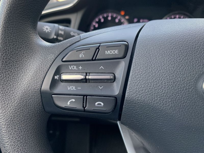 Hyundai Elantra pic #2151