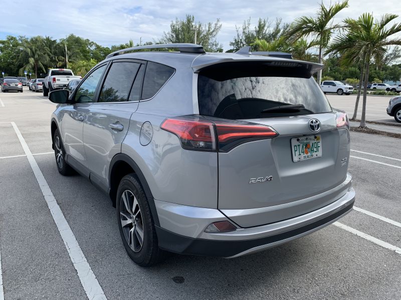 Toyota RAV4 zu mieten