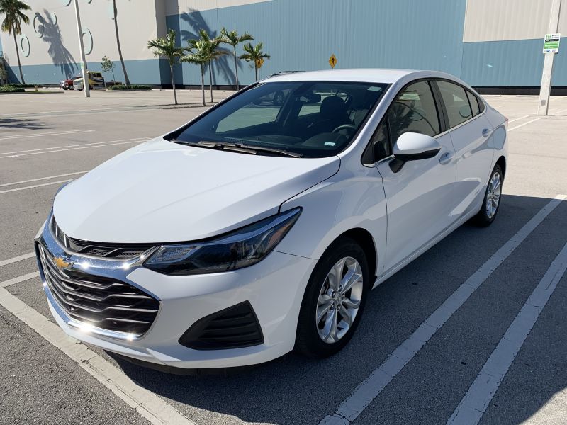 Chevrolet Cruze aluguel de carros em Miami, Flórida