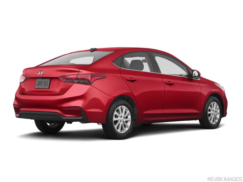 Hyundai Accent in affitto