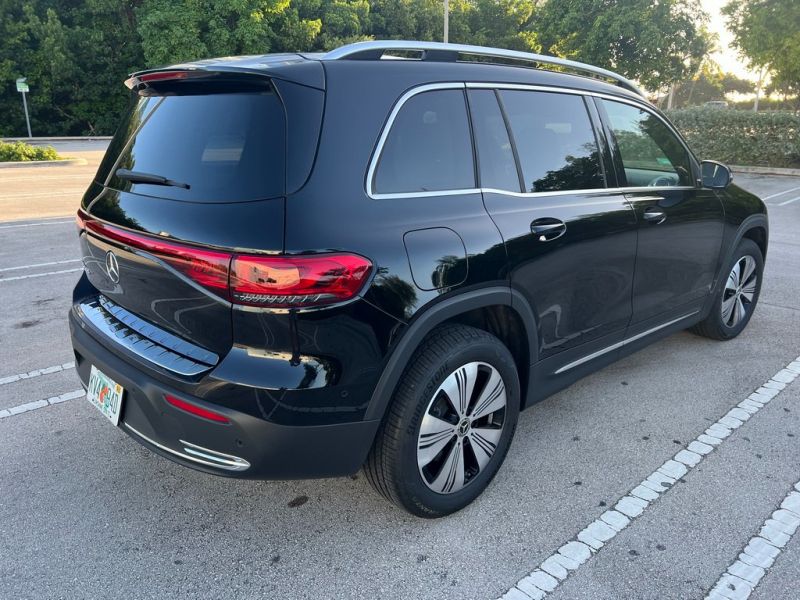 Mercedes-Benz EQB 250 жалға беріледі