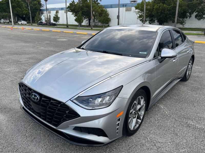 Hyundai Sonata Langzeitmiete in Miami, Florida