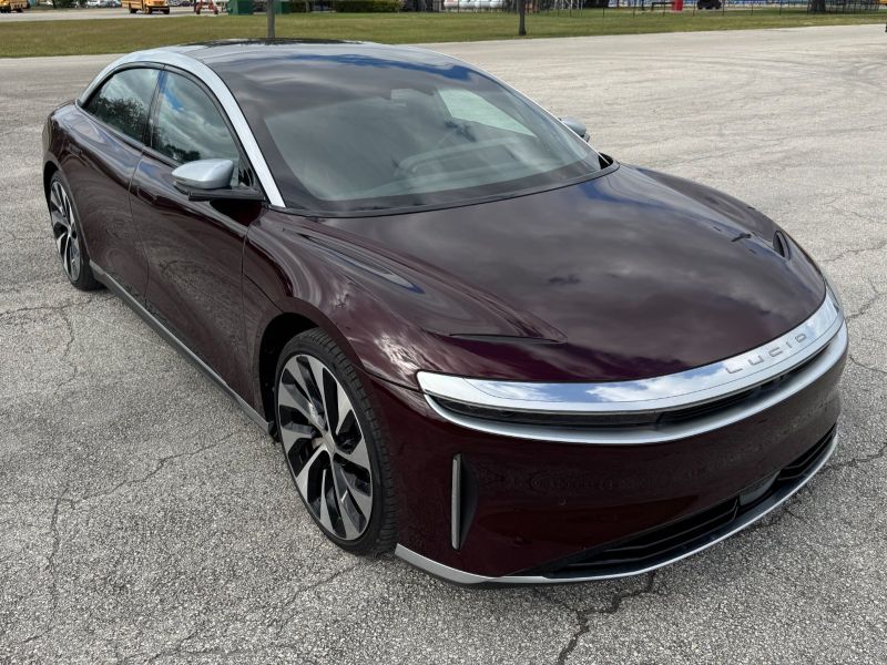 Lucid Air прокат