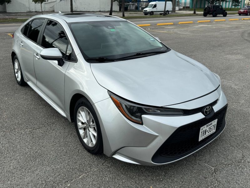 Toyota Corolla zu vermieten