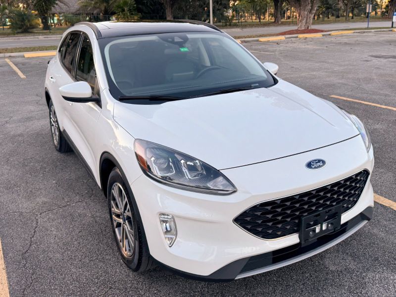 Ford Escape SE para aluguel