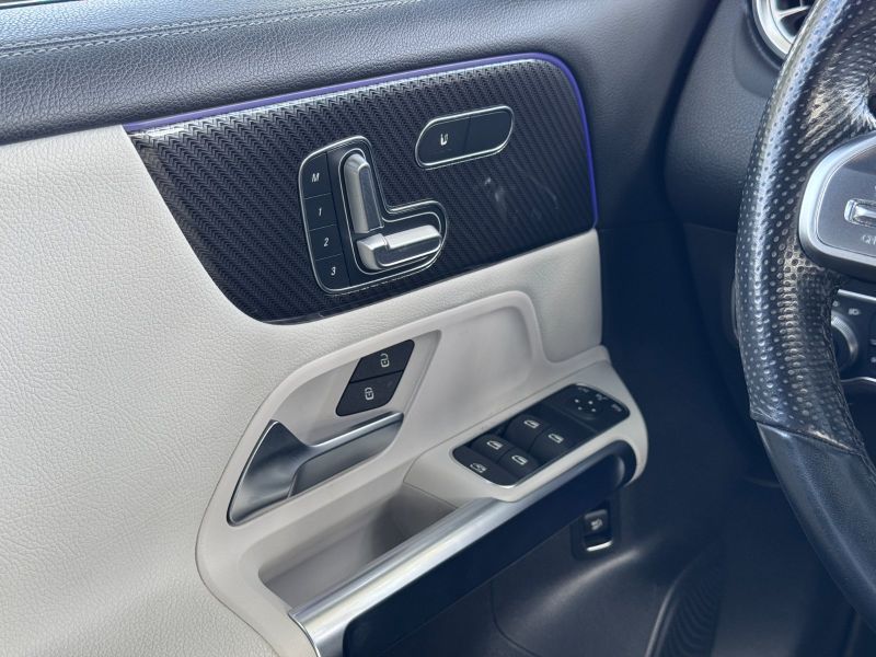 Mercedes-Benz GLB 250 pic #4179