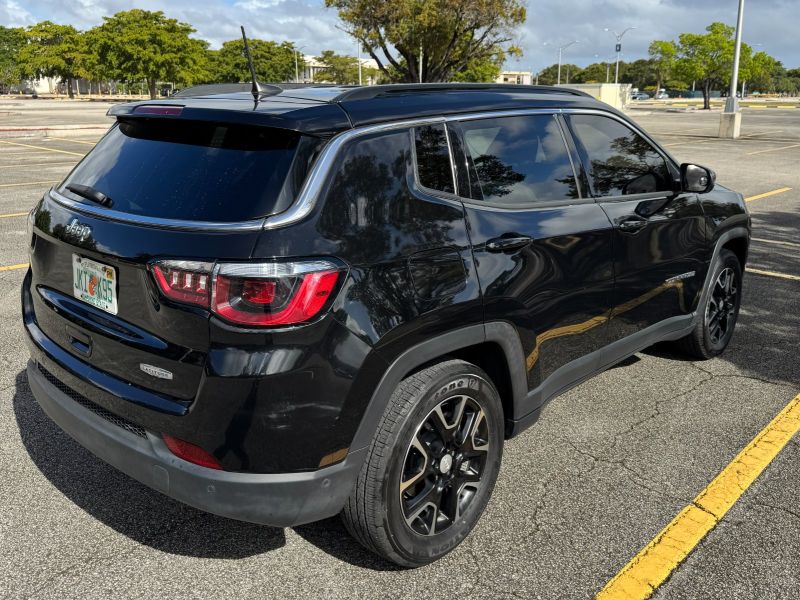 Jeep Compass kiralanabilir