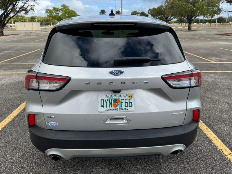 Ford Escape SE kiralanabilir