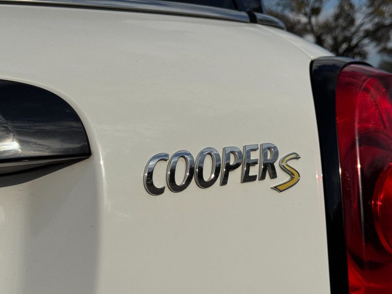 MINI Countryman Plug-In Hybrid pic #4792