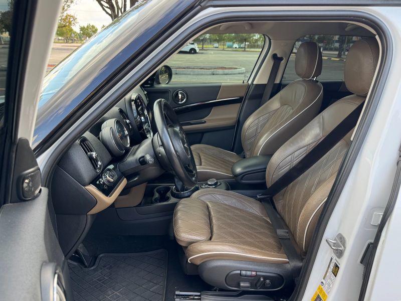 MINI Countryman Plug-In Hybrid pic #4794