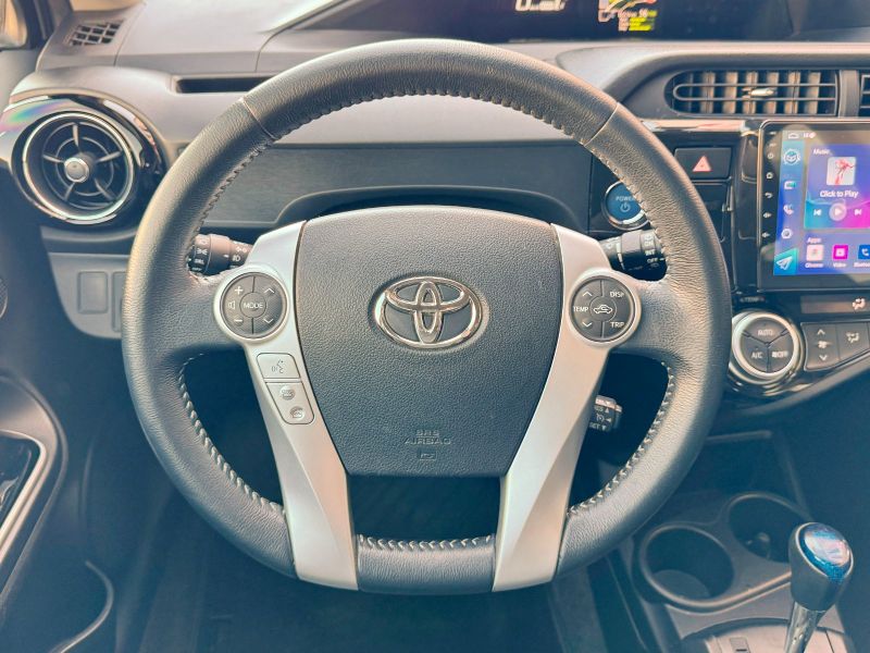 Toyota Prius C Four pic #4949