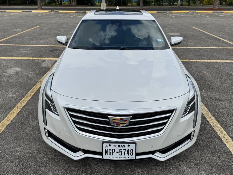 Cadillac CT6 Plug-In Hybrid noleggio