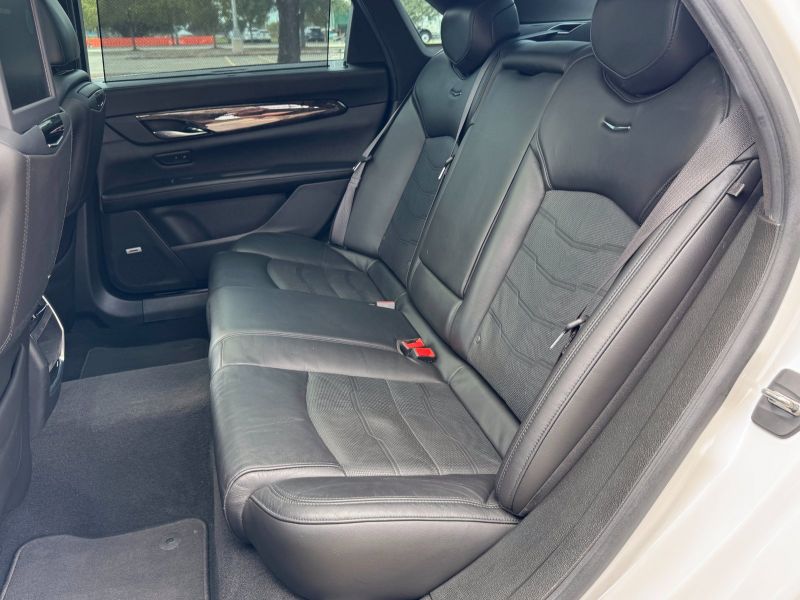 Cadillac CT6 Plug-In Hybrid pic #4984