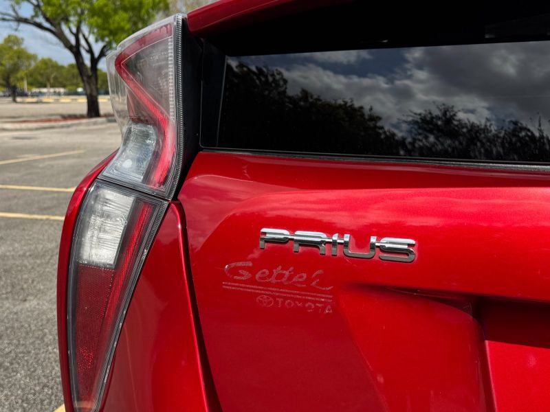 Toyota Prius Touring pic #5073