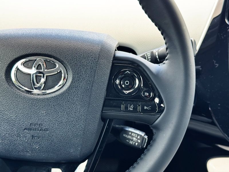 Toyota Prius Touring pic #5085