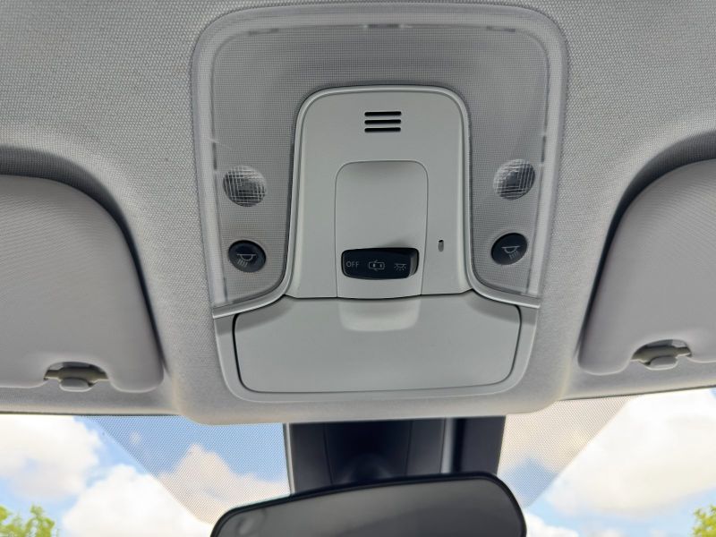 Toyota Prius Touring pic #5090