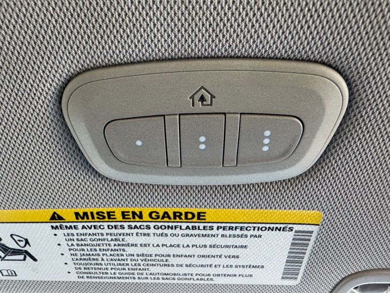 Chrysler Pacifica Hybrid pic #5230