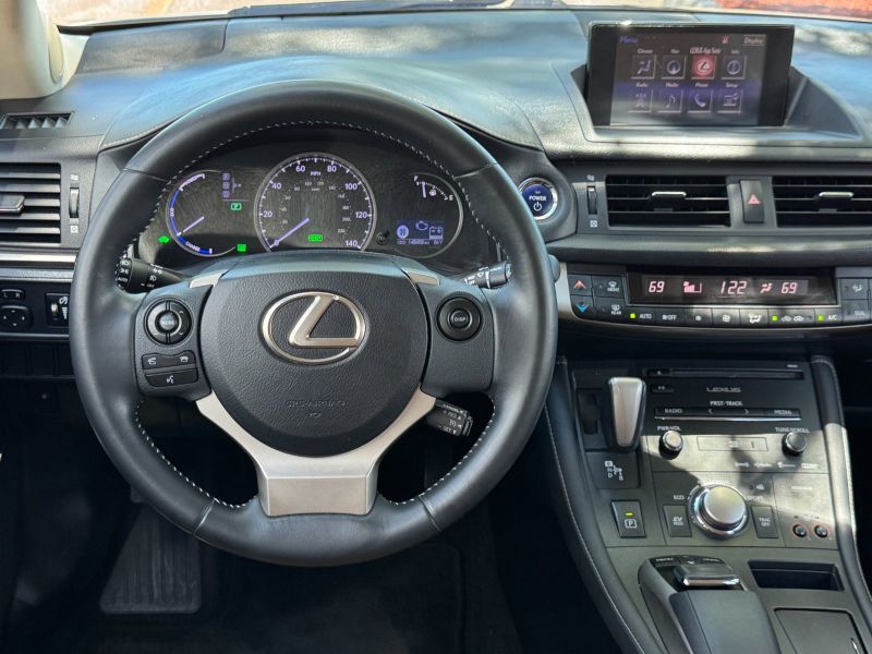 Lexus CT200 Hybrid pic #5323