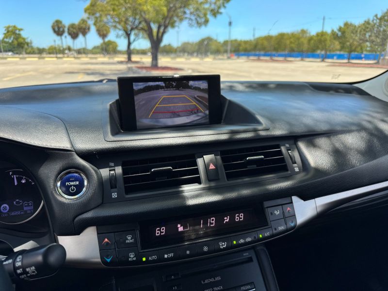 Lexus CT200 Hybrid pic #5332