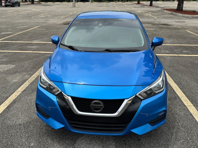 Nissan Versa SV noleggio