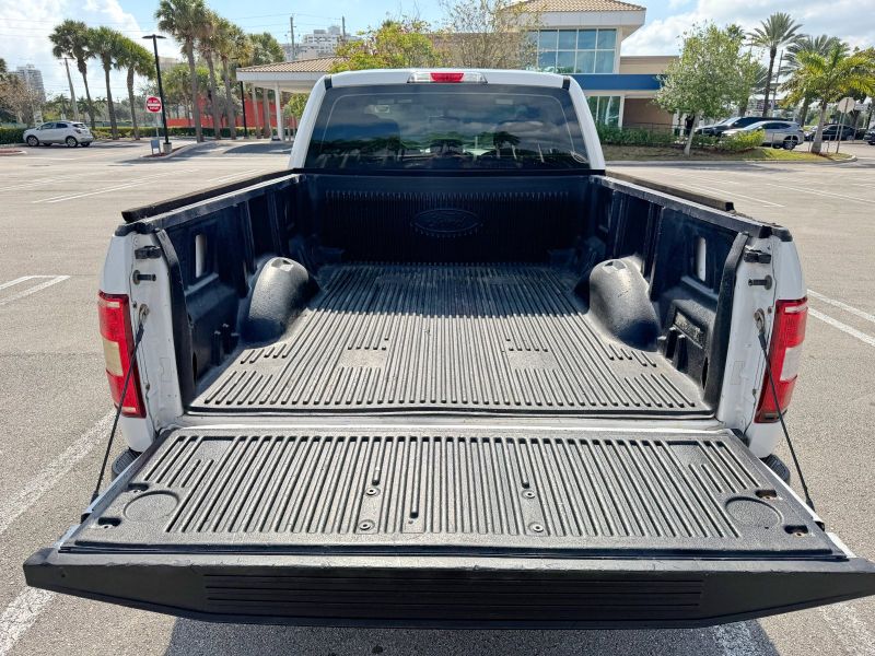 Ford F150 XL Ext Cab renta de auto