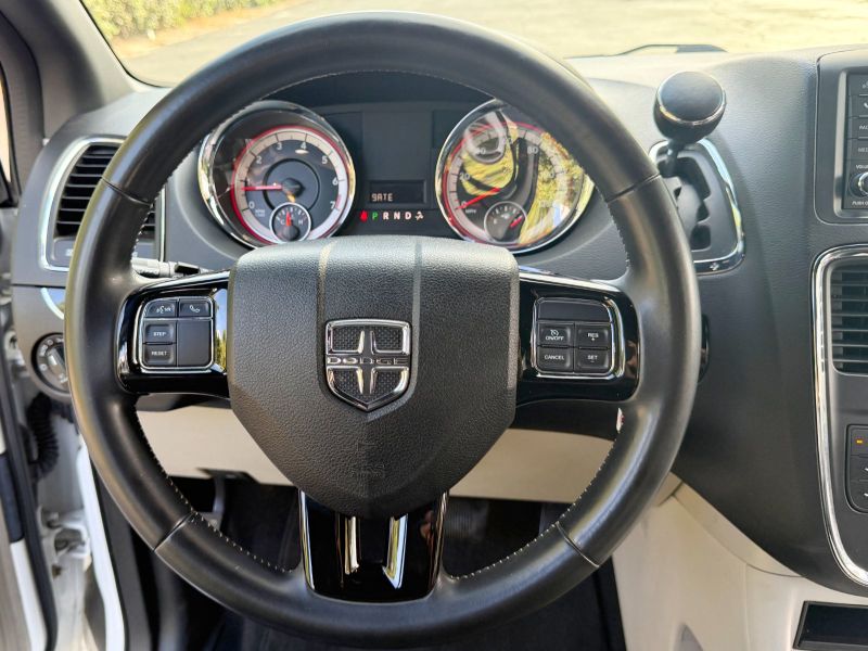 Dodge Grand Caravan pic #5541