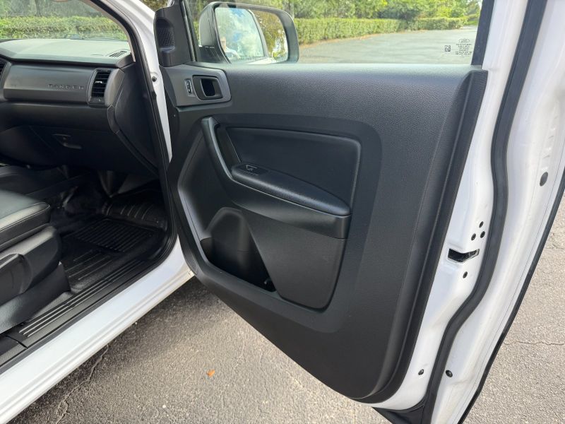 Ford Ranger XL Ext Cab pic #5557