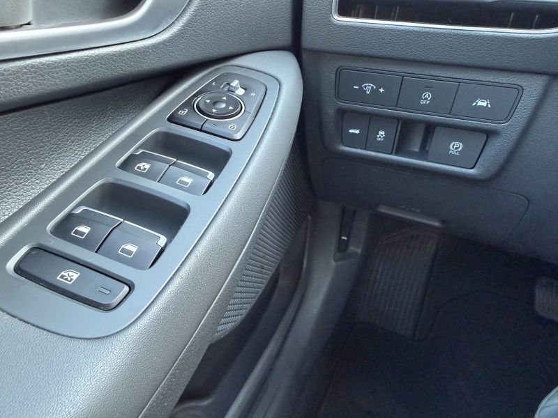 Hyundai Sonata pic #5783