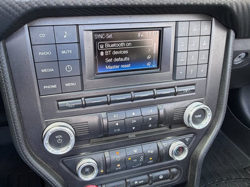 Ford Mustang pic #5814