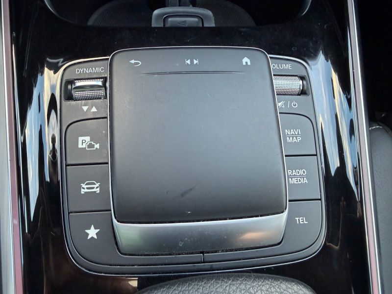 Mercedes-Benz GLB 250 pic #5874