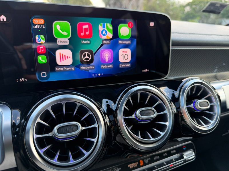 Mercedes-Benz GLB 250 pic #5884