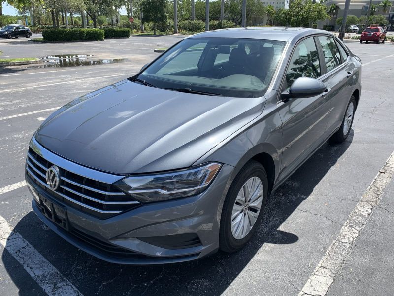 VW Jetta noleggio a lungo termine a Miami, Florida