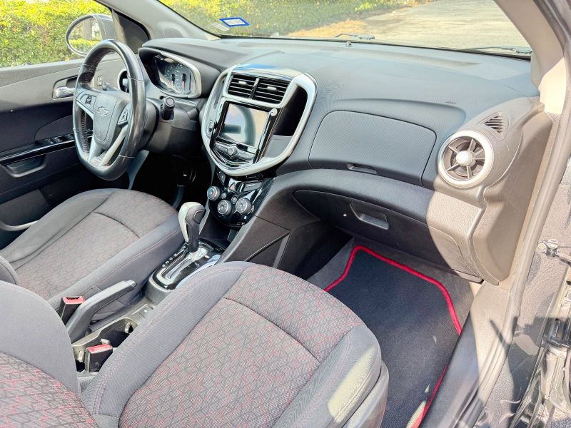 Chevrolet Sonic pic #5934