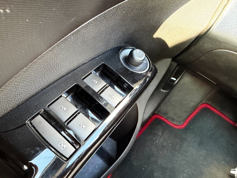 Chevrolet Sonic pic #5938