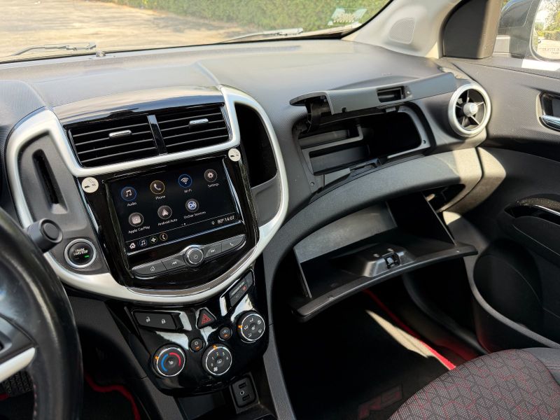 Chevrolet Sonic pic #5947