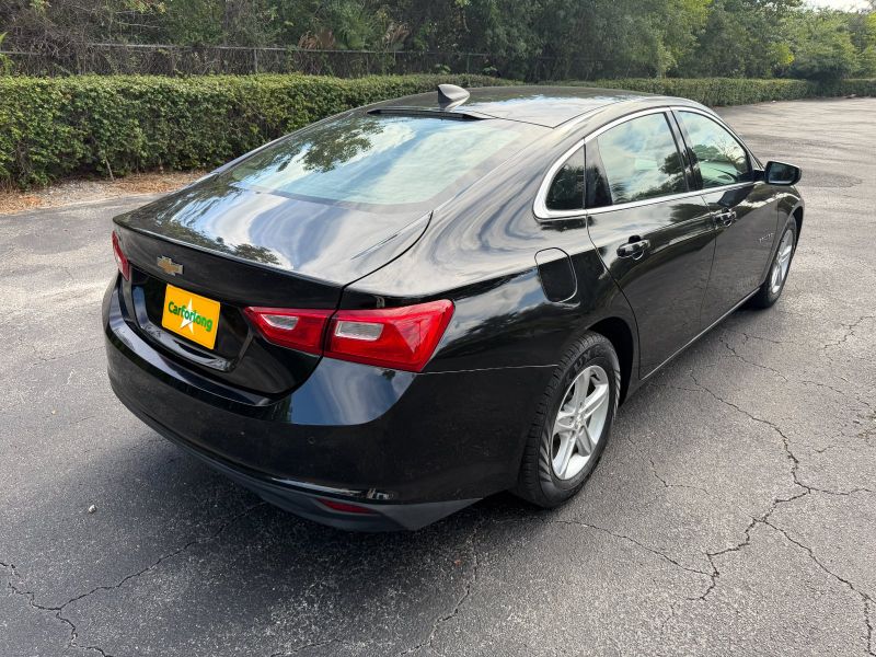 Chevrolet Malibu zu vermieten